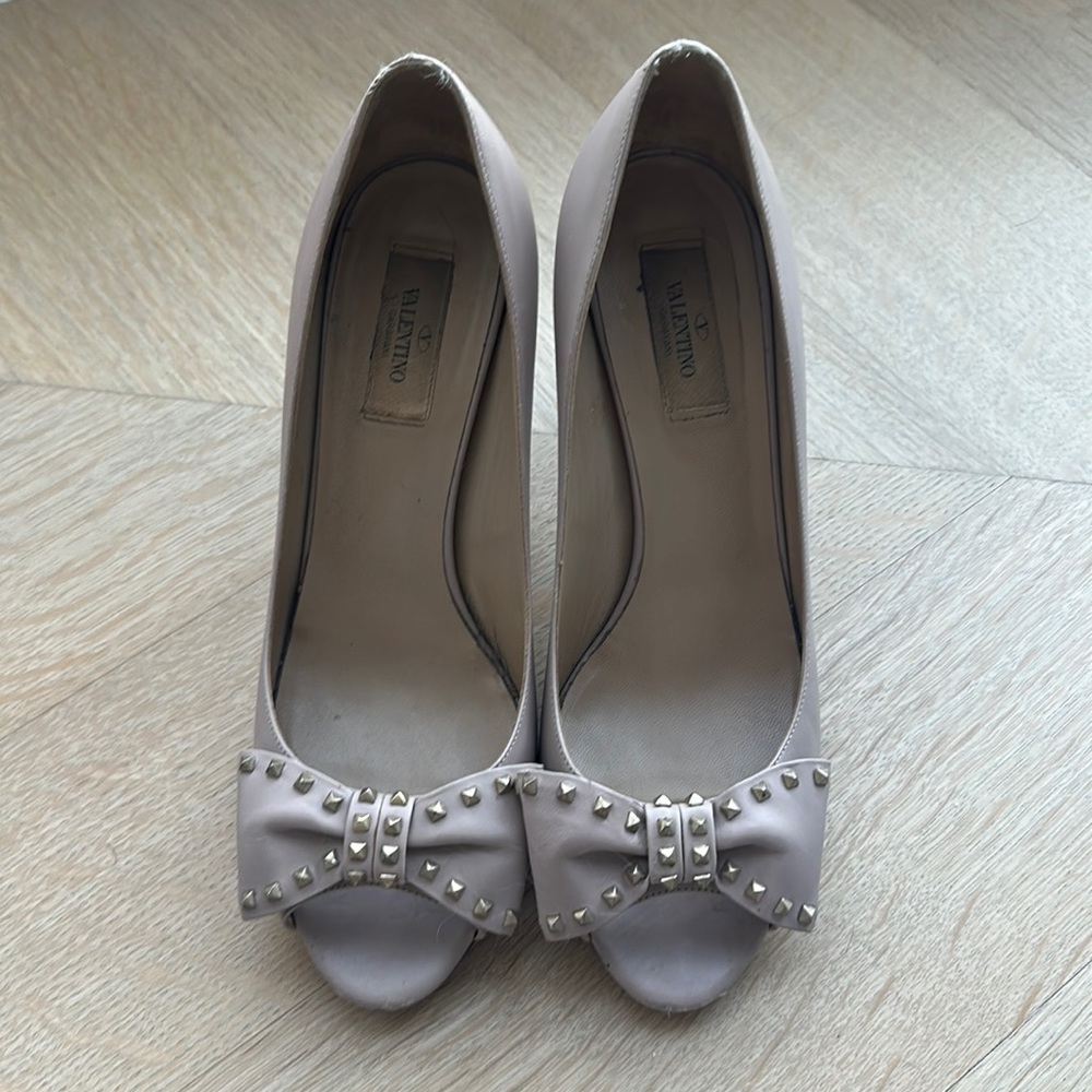 Valentino Peep Toe Rockstuds